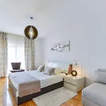 Olive Garden Zadarvillas Pristeg