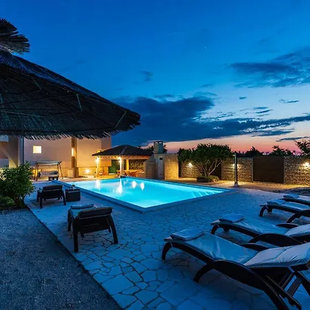 Olive Garden Zadarvillas * Pristeg