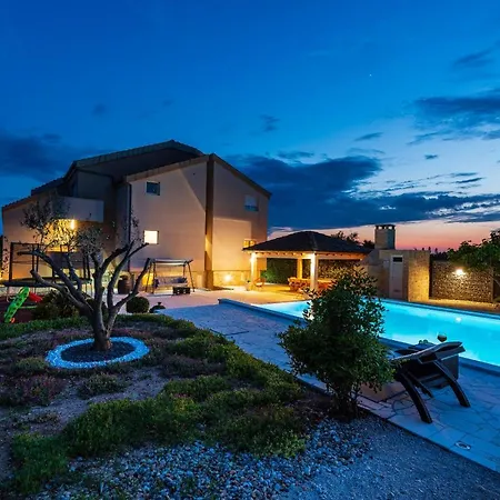 Villa Olive Garden Zadarvillas Pristeg